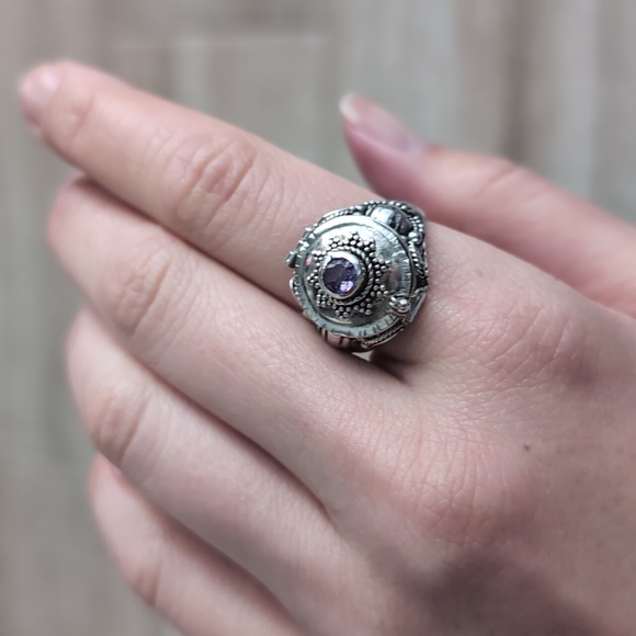 Vintage sterling silver and amethyst "poison" ring